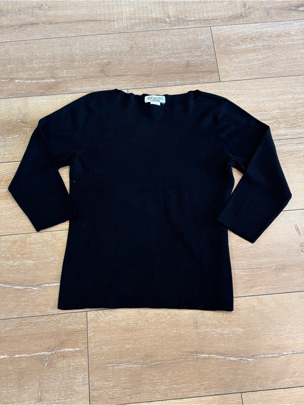 Due Per Due Black Silk Blend Knit Top Size Large 3/4 Sleeve Minimalist Luxury